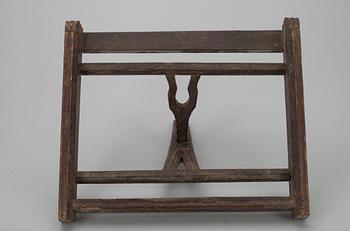BOKSTÄLL, allmoge, daterad 1777.