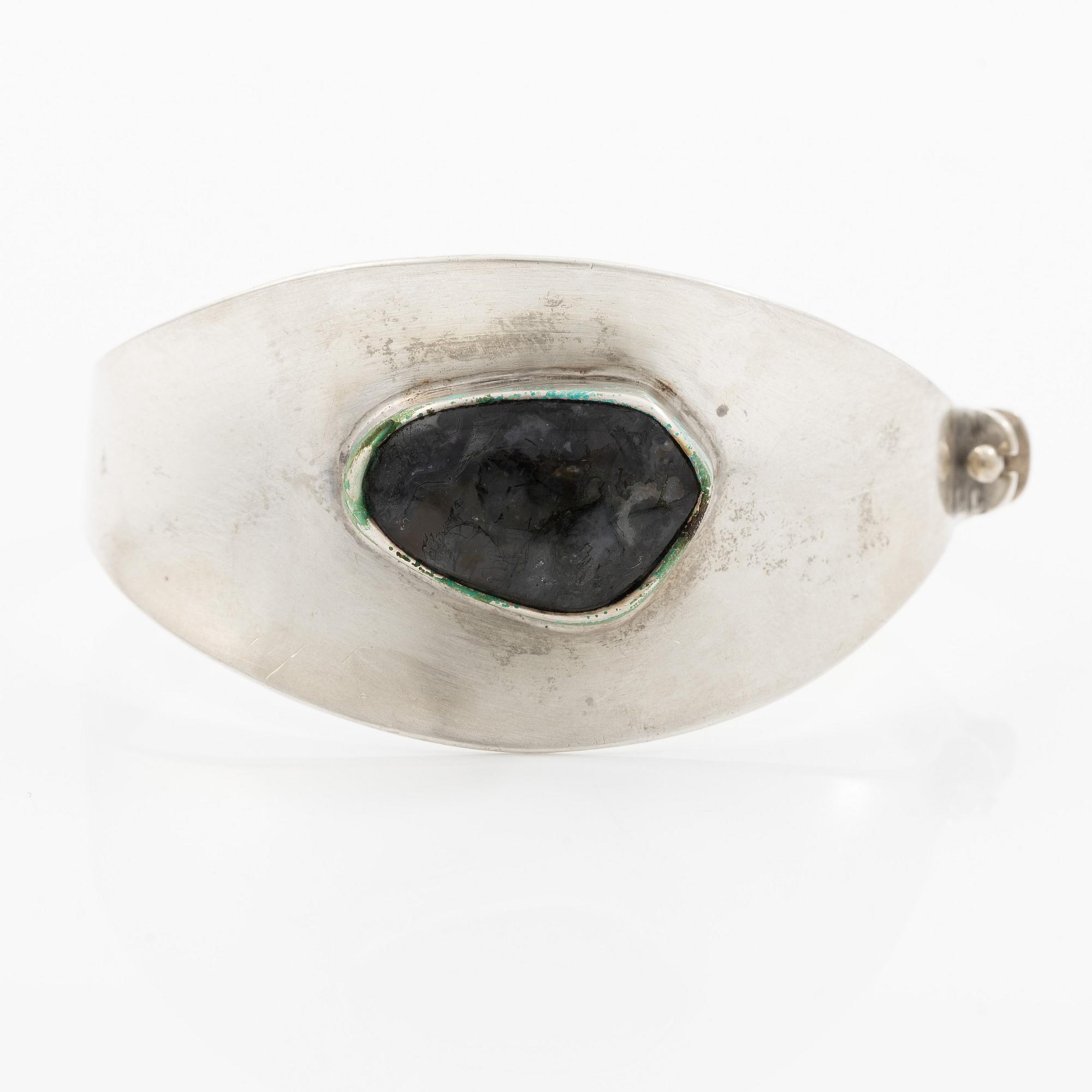 Bracelet silver with bluish stone possibly quartz, GK, Stockholm 1961.