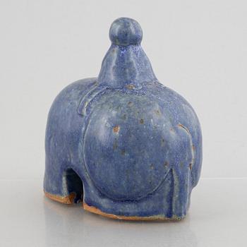 Ulla Kraitz, a stoneware sculpture, own studio, Fogdarp.