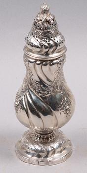 SOCKERSTRÖARE, silver, rokokostil, Tyskland, 1800/1900-tal. Vikt: 220 g.