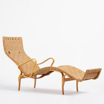 Bruno Mathsson, a "Pernilla 3" lounge chair, Firma Karl Mathsson, Värnamo, 1940s.