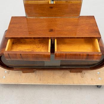 Hallmöbel 1900-talets första hälft.