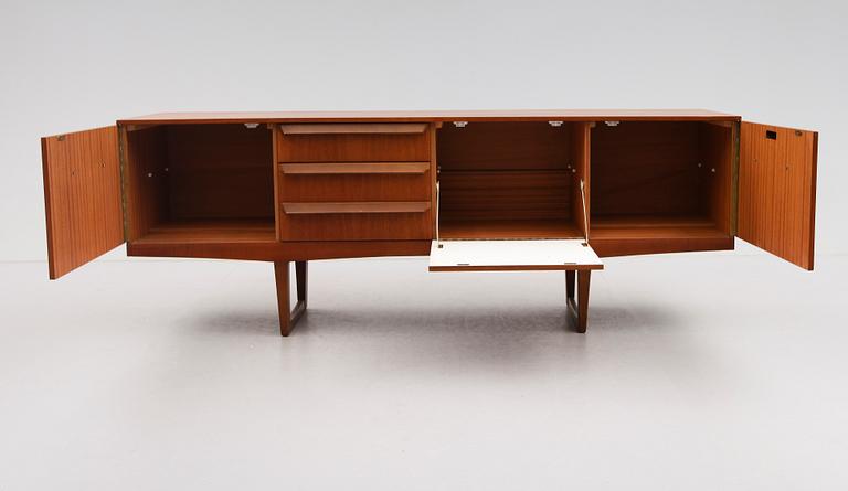 SIDEBOARD, 1900-talets andra hälft.