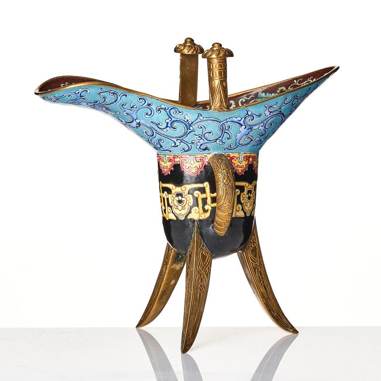 A Canton enamel and gilt bronze tripod ritual wine vessel 'jue', Qing dynasty.