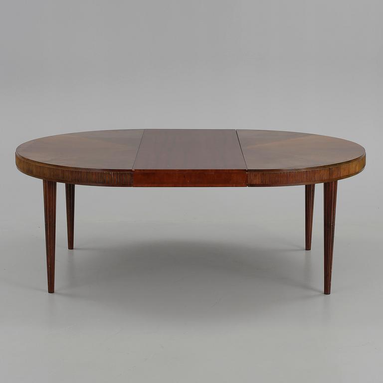 MATBORD, gustaviansk stil. 1900-tal.