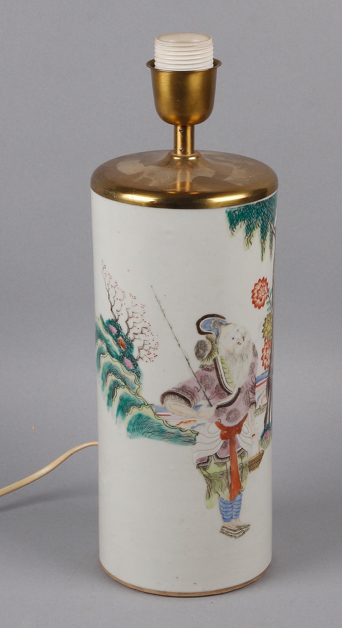 URNA/BORDSLAMPA, porslin, Kina, 1800-tal.
