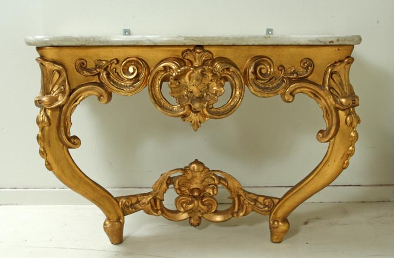 SPEGEL MED KONSOLBORD, nyrokoko. 1800-talets andra hälft. Prov; Svaneholms slott.