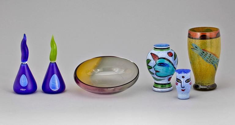 PARTI GLAS, 14 delar, bland annat Ulrica Hydman-Vallien, Kosta Boda, 1900-tal.