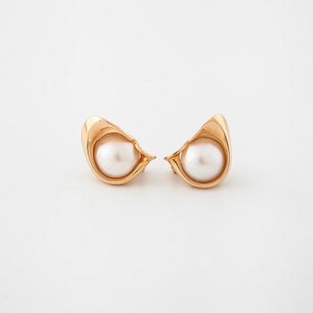 PER BORUP, Köpenhamn, a pair of mabe pearl earrings.