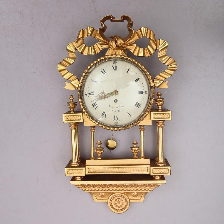 VÄGGPENDYL, gustaviansk, omkring år 1800.