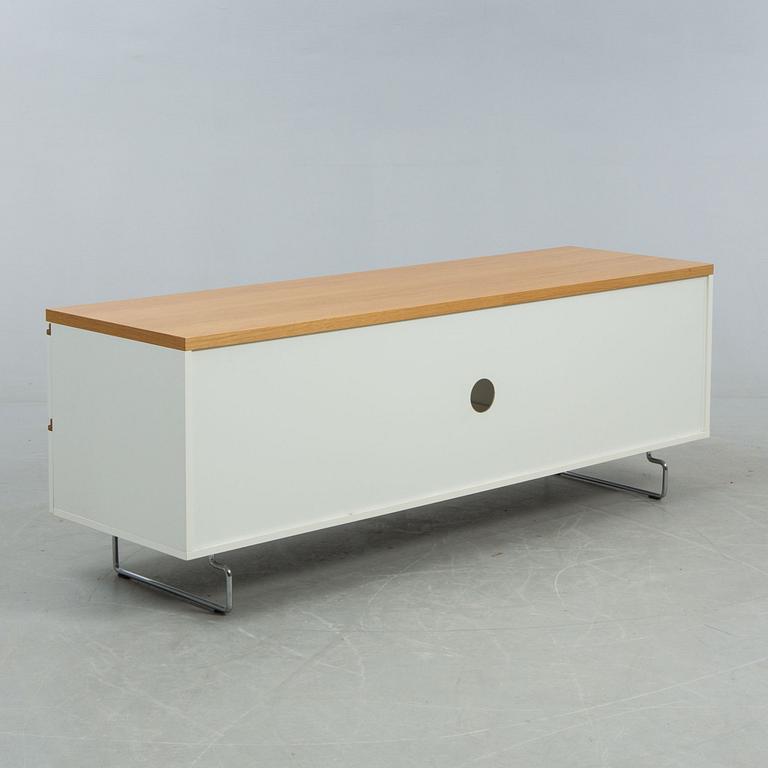 TVBÄNK, Amy, Anne Krook för Horreds möbler, 2000-tal.