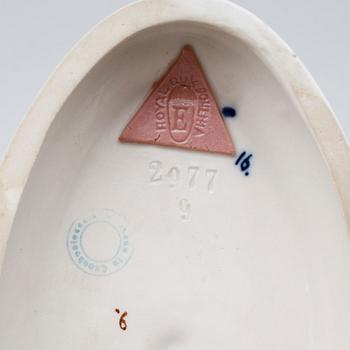 FIGURER, 2 st, porslin, Royal Dux och Rosenthal, 1900-talets mitt.