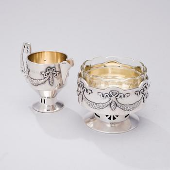 A RUSSIAN SILVER SUGAR BOWL AND MILK JUG, Moscow 1908-17, Vasili Andreev, silver weight 420 g.