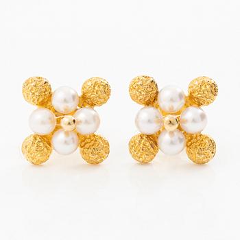Björn Weckström, a pair of 'Pearlflower' earrings, Fyrklövern Lapponia, Finland.