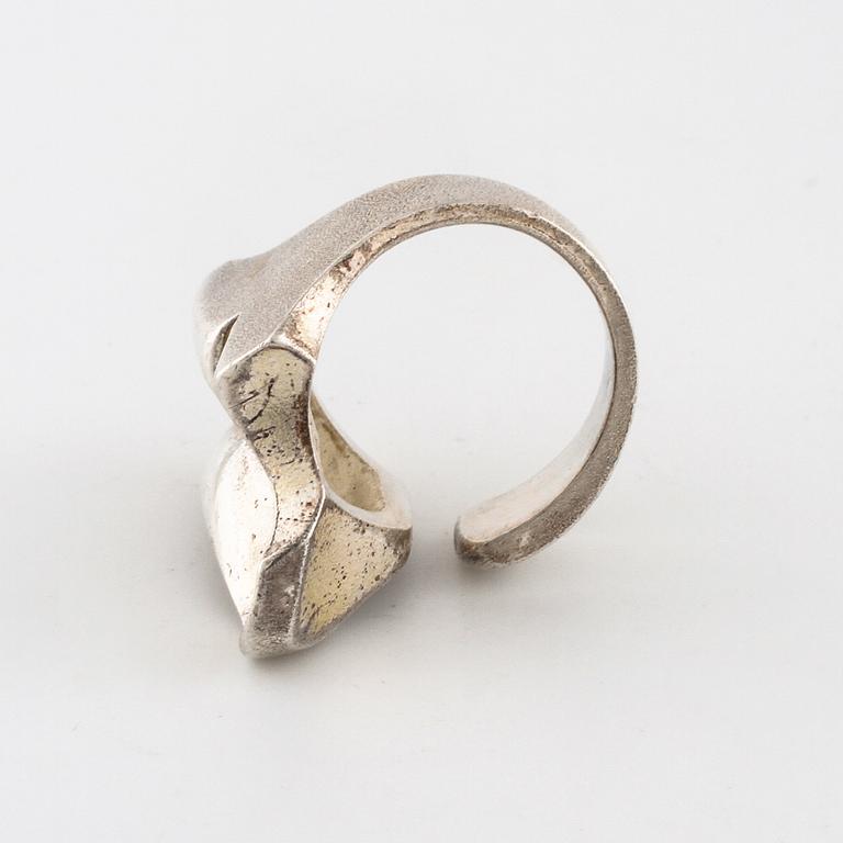 A ring by Lapponia, 1990.