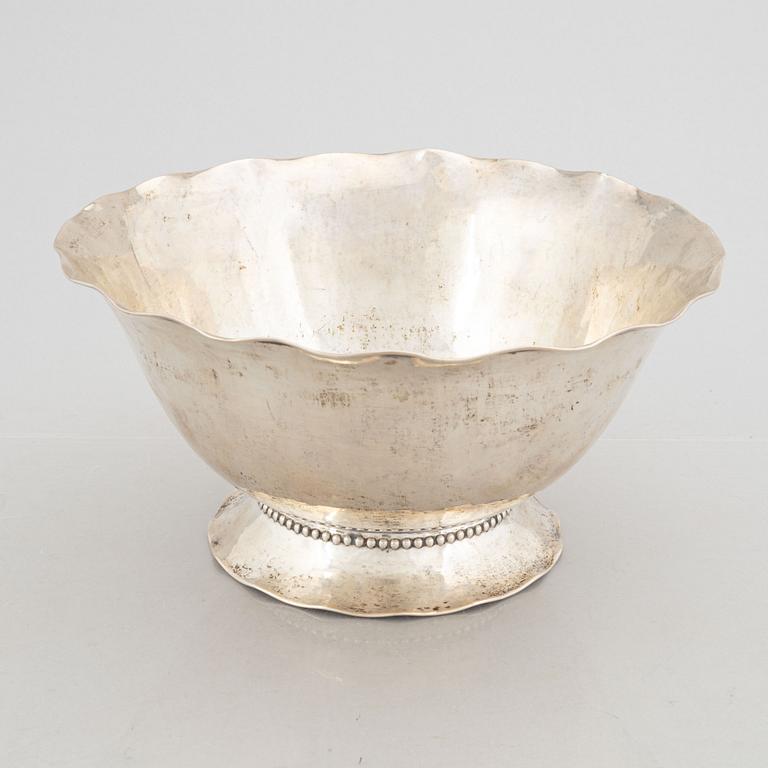 Skål, silver, CG Hallberg, Stockholm 1932.