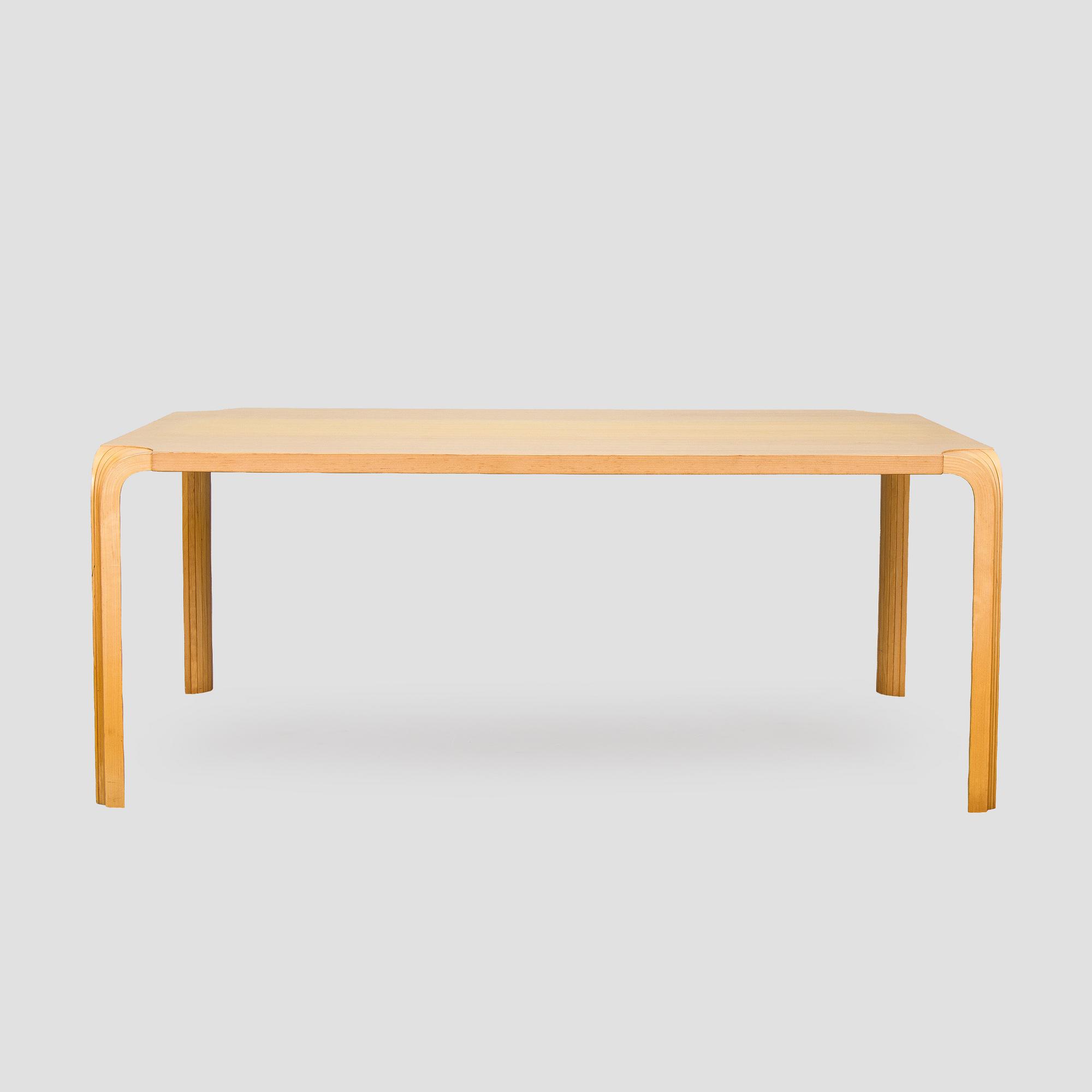 Alvar Aalto, sohvapöytä, malli MX800A, Artek 1900-talets slut.