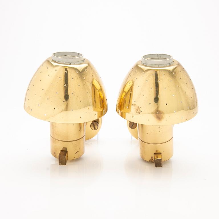 Hans-Agne Jakobsson, Wall lights, a pair, model “V306”, Markaryd, 1950s.