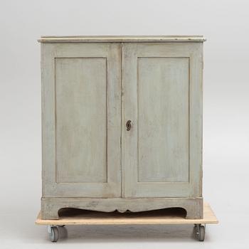 Cabinet, 19th century.