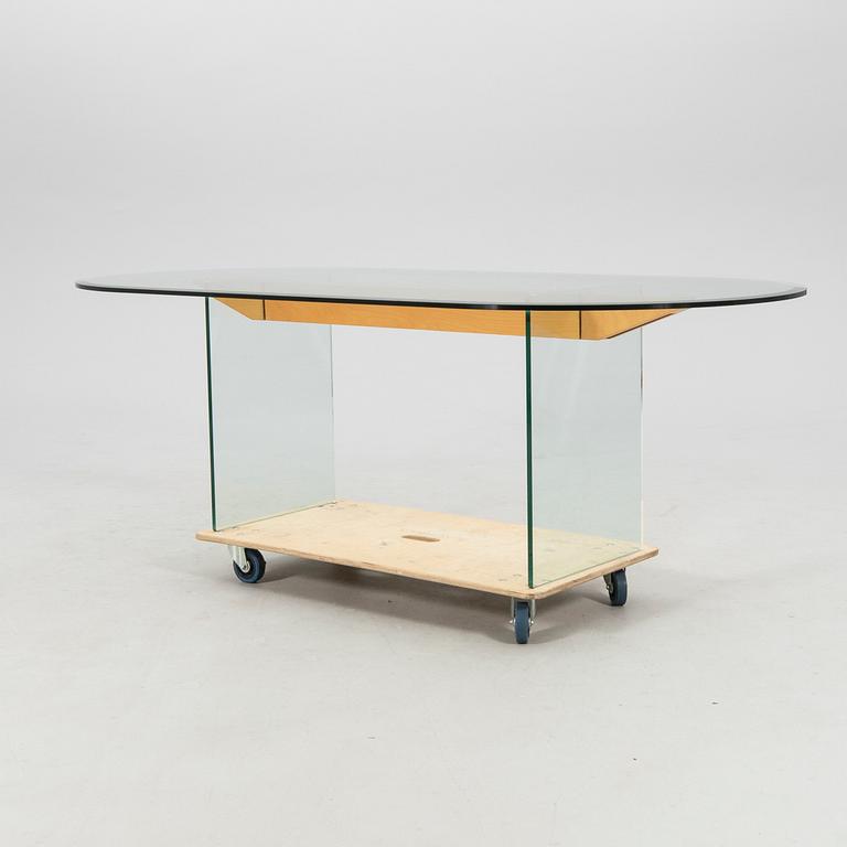 Matbord Cattelan Italien 2000-tal.