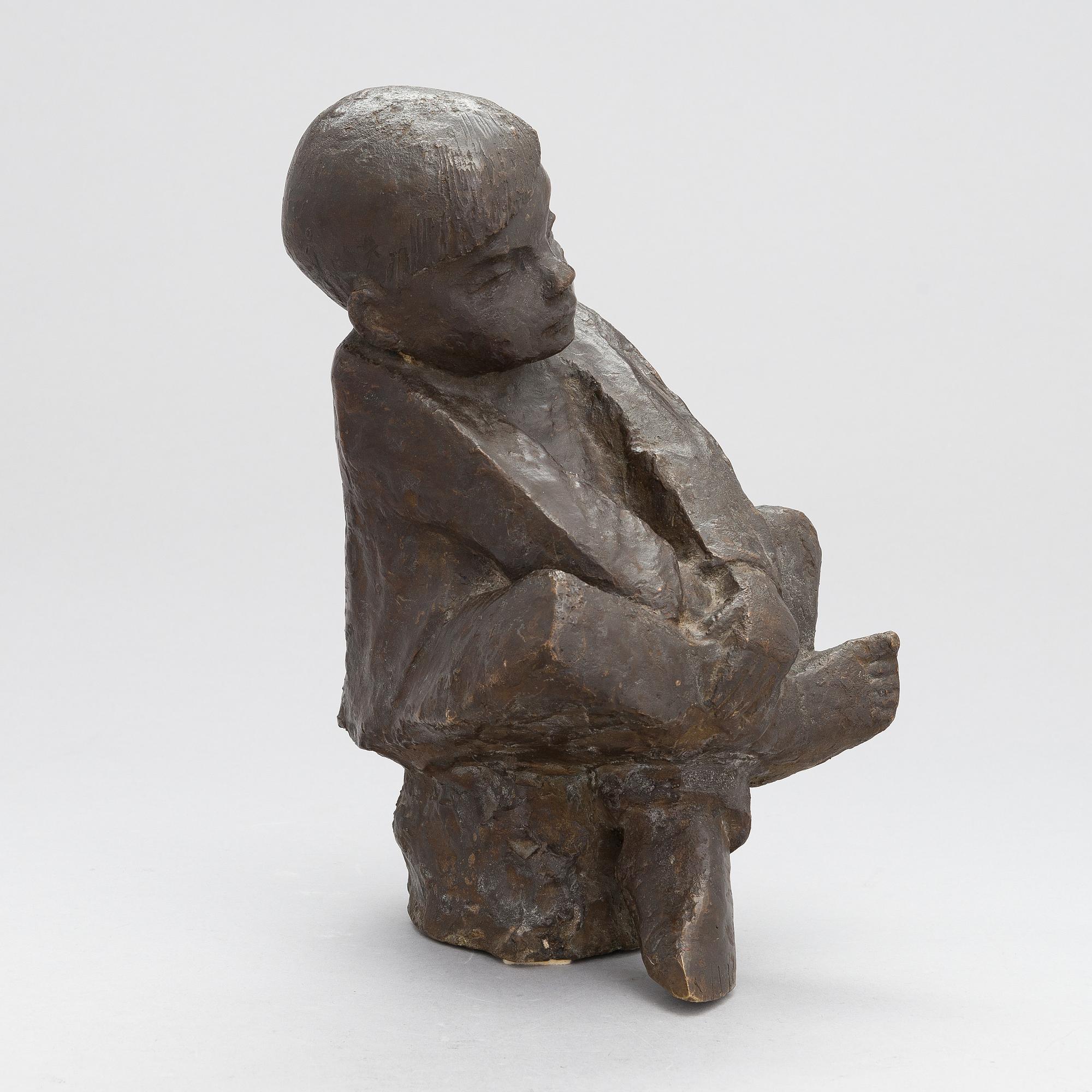Kai Noramies, Seated boy.