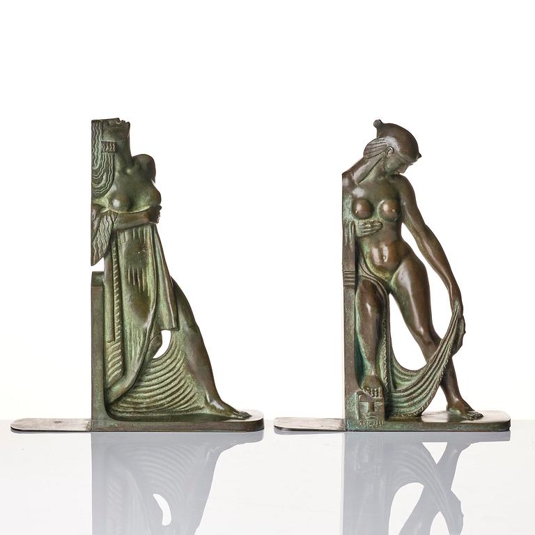 Axel Gute, a pair of Swedish Grace bronze bookends, Herman Bergman konstgjuteri, Stockholm 1920s.