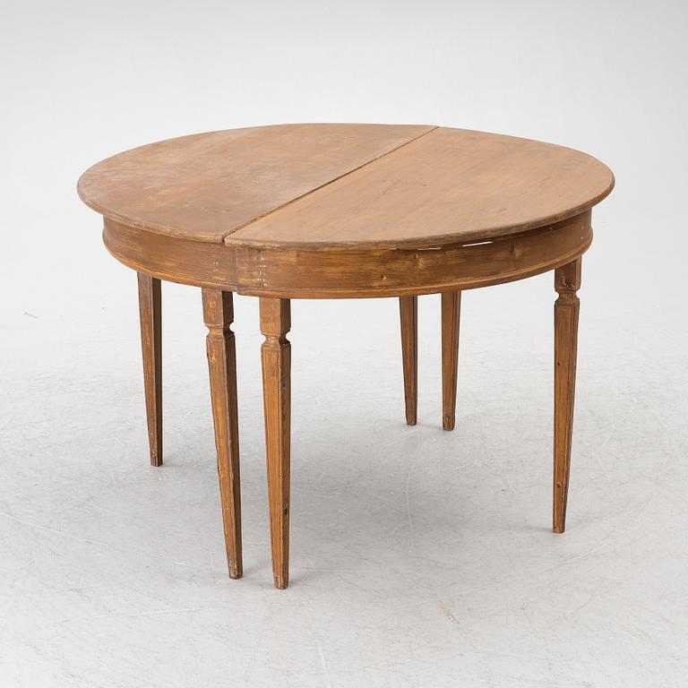 Half-moon cabinet, a pair, 19th century.