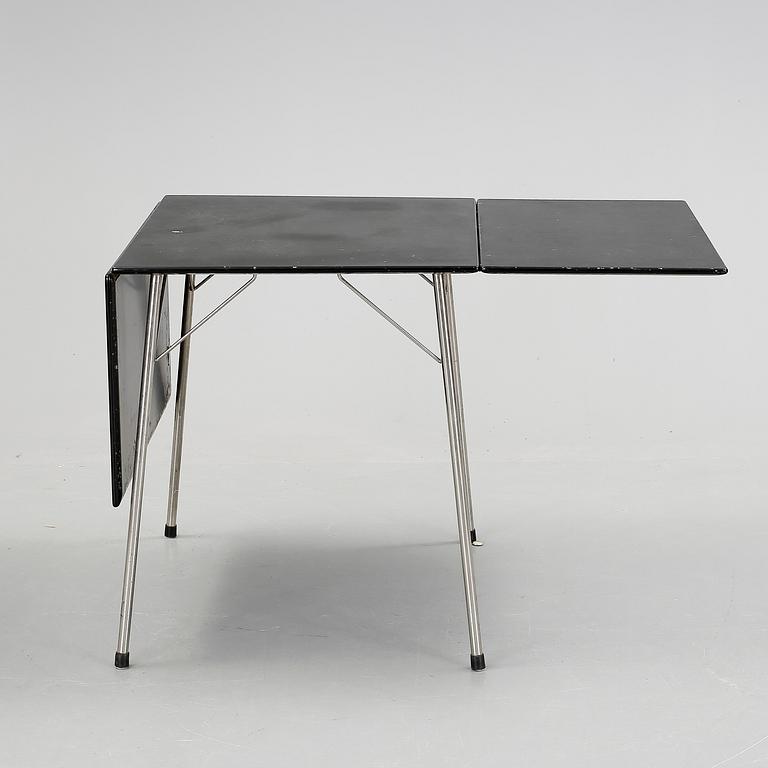 KLAFFBORD, "3601", Arne Jacobsen, Fritz Hansen, Danmark.