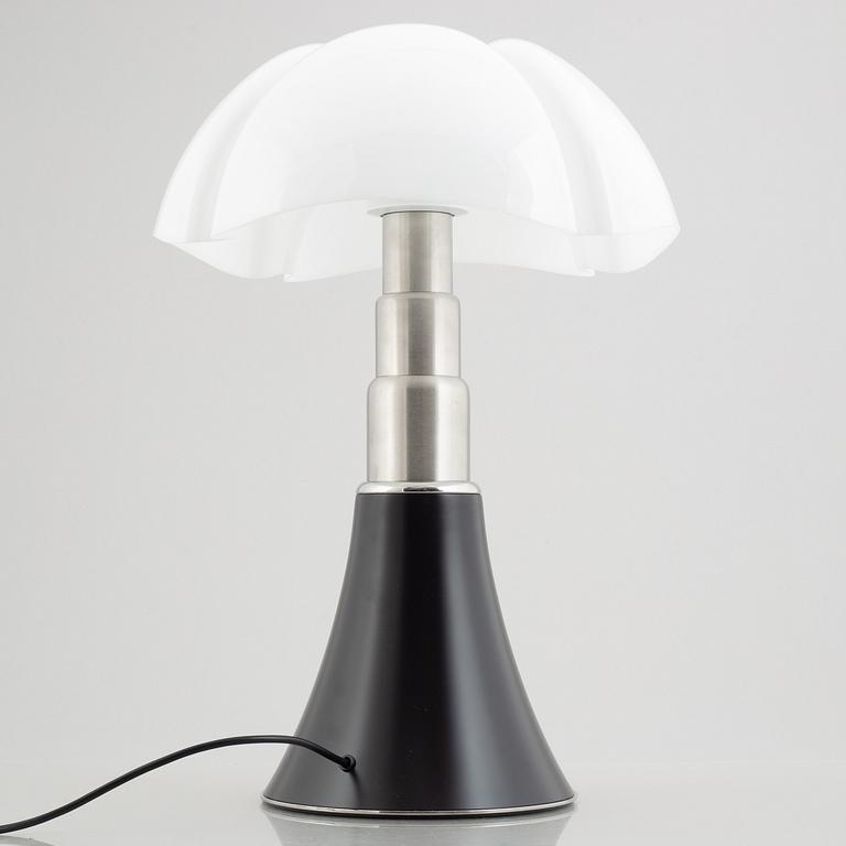 Gae Aulenti, table lamp, "Pipistrello", Martinelli Luce, Italy, model designed in 1965.