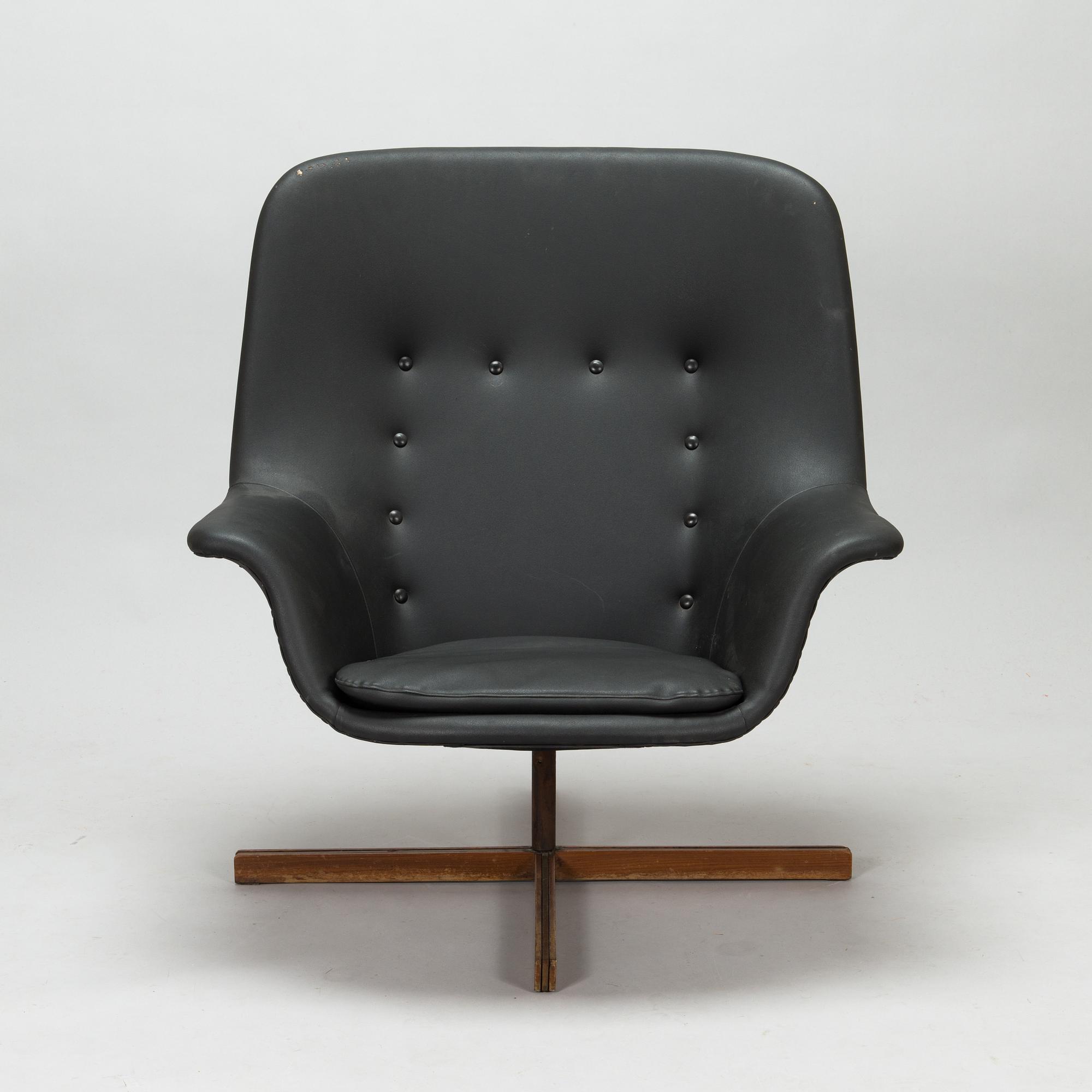 Carl Gustaf Hiort af Ornäs, A 1960s 'Caravelle' armchair for Puunveisto Oy - Wood work Ltd.