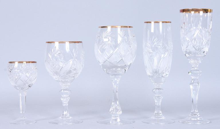 GLASSERVIS, 30 delar, Böhmisk modell, 1900-tal.