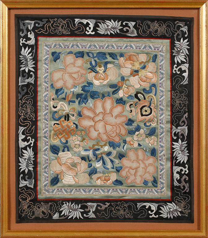 BRODERIER, 3 st, Kina, 1900-tal.