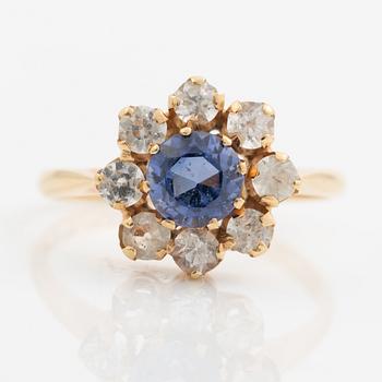 Ring, 18K gold with sapphire and white stones. 1940s.