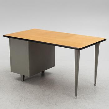 Skrivbord, Kontorsmöbler Verkstads AB Lindqvist, Motala, 1900-talets mitt.