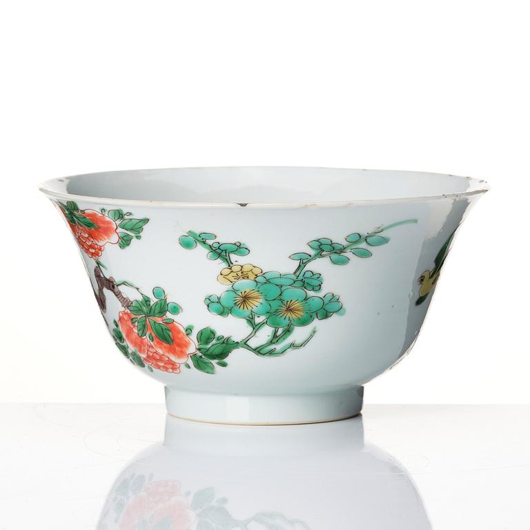 Skål, porslin. Qingdynastin, Kangxi (1662-1722).