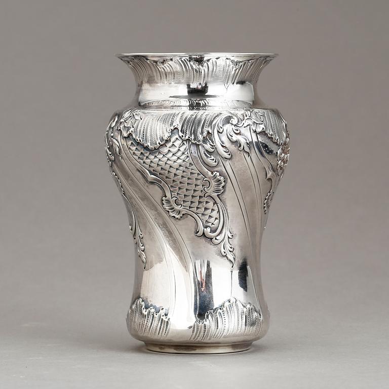 VAS, silver. Bointaburet, Paris, 1800-talets slut. Vikt 158 g.