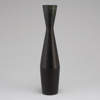 CARL-HARRY STÅLHANE, a unique stoneware vase, Rörstrand 1960.