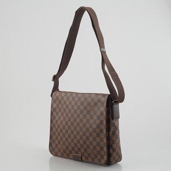 Louis Vuitton, bag, "District", 2016.
