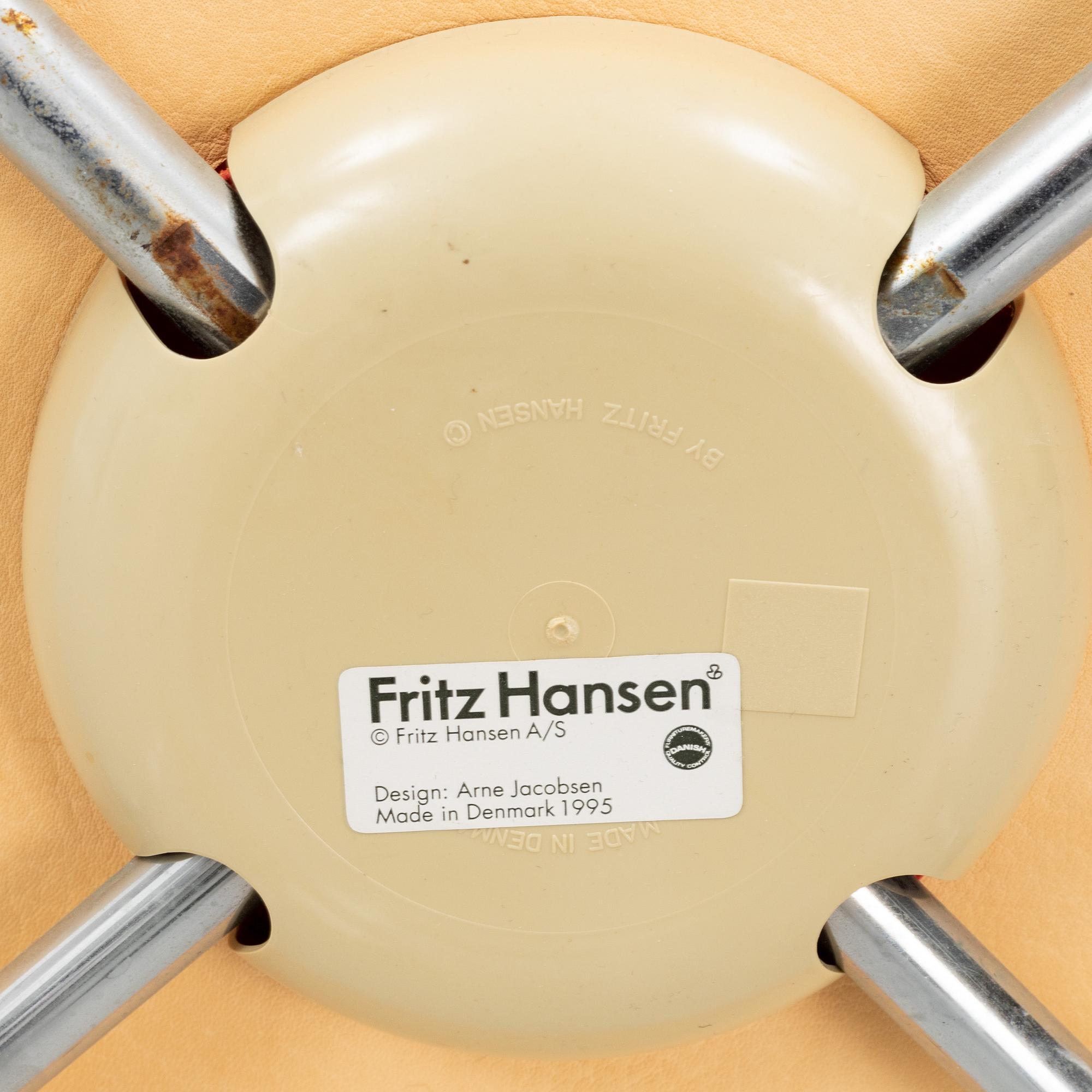 Arne Jacobsen, karmstolar, 8 st, "Sjuan", Fritz Hansen, Danmark, 1995.