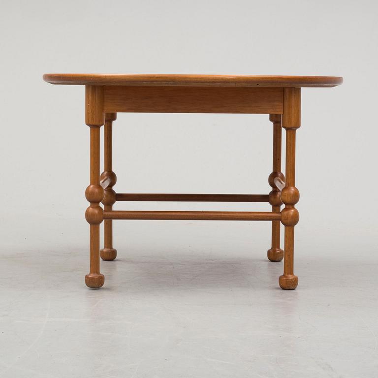 JOSEF FRANK, a coffetable model 1028, för Firma Svenskt Tenn.