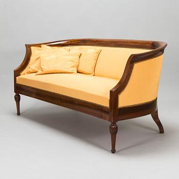 Sohva, mahonki ja mahonkiviilu, 1920-30-luku.