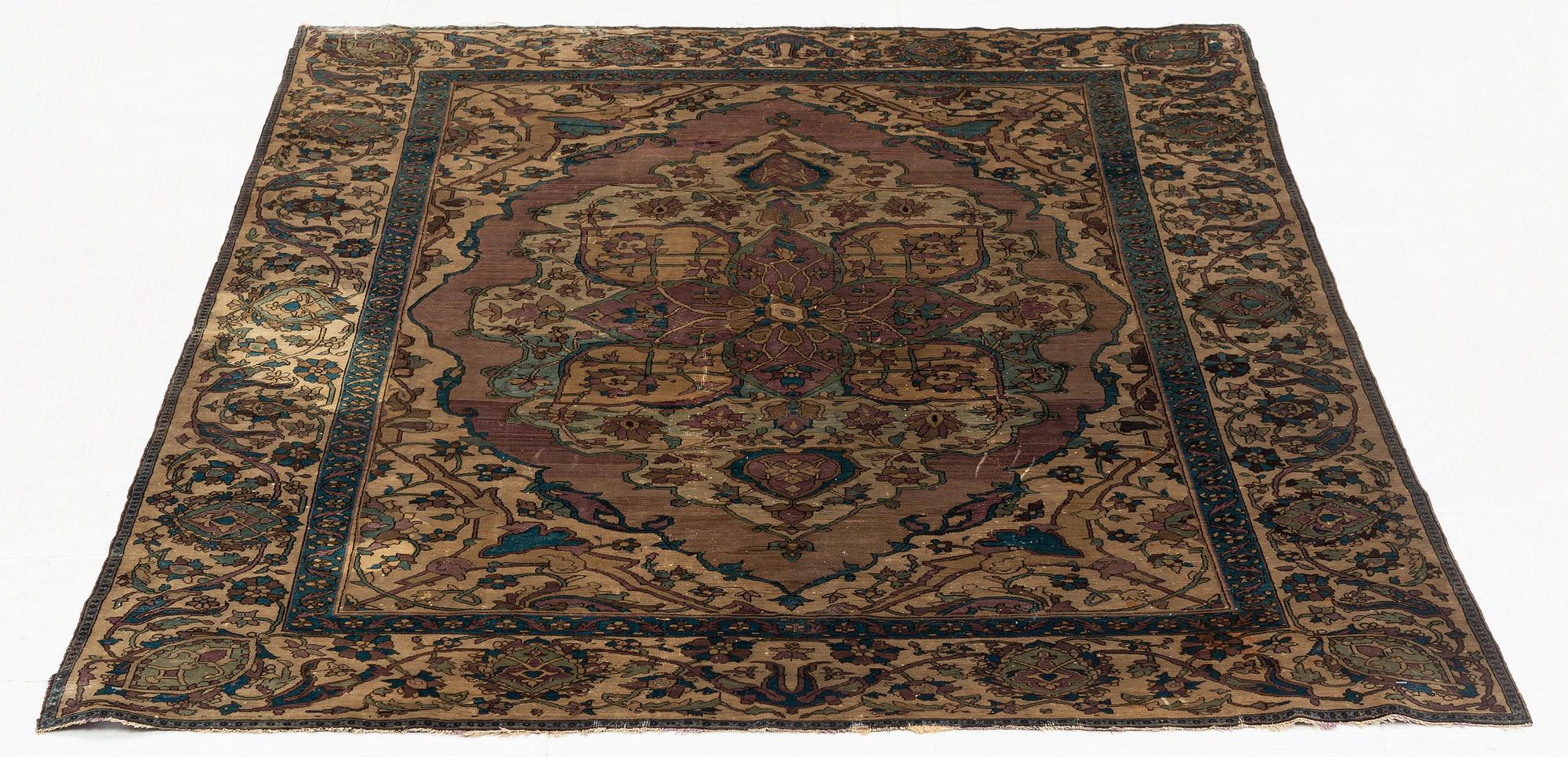 A rug, antique, silk Kashan so called Motashem / Feraghan ca 187 x 129,5 cm.