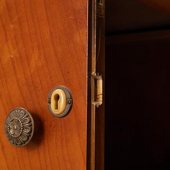 Cabinet, Swedish modern, first half of the 20th century.