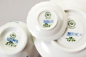 Royal Copenhagen, dinner service "Blue flower", 43 pcs Denmark mid / second half of the 20th century.