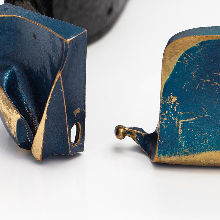 Björn Weckström, Vyö "Bugatti", tulipronssia ja nahkaa. Lapponia.