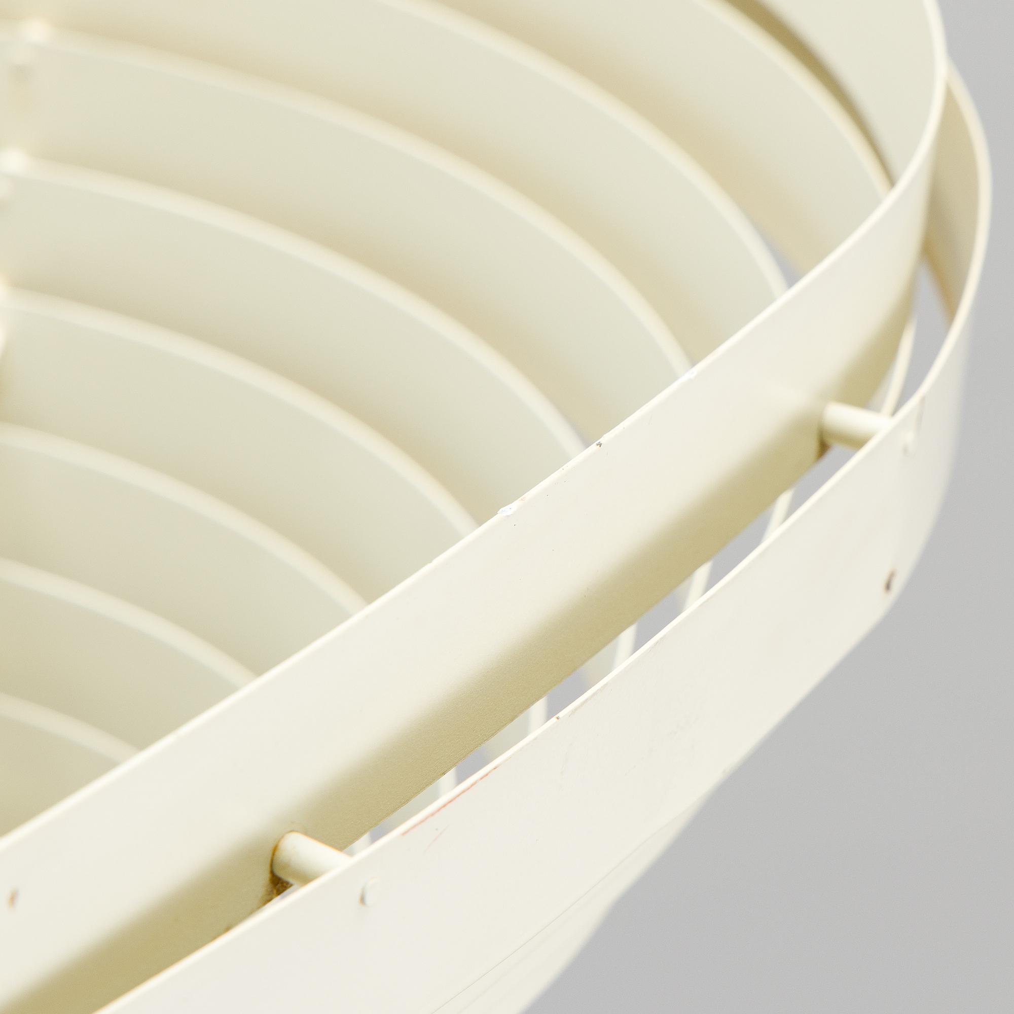 Alvar Aalto, 'Angel wing' model A 805 floor light manufactured by Valaisinpaja Oy, end of 20th century.