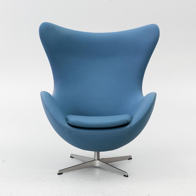 Arne Jacobsen, "Ägget", Fritz Hansen, Danmark 2002.