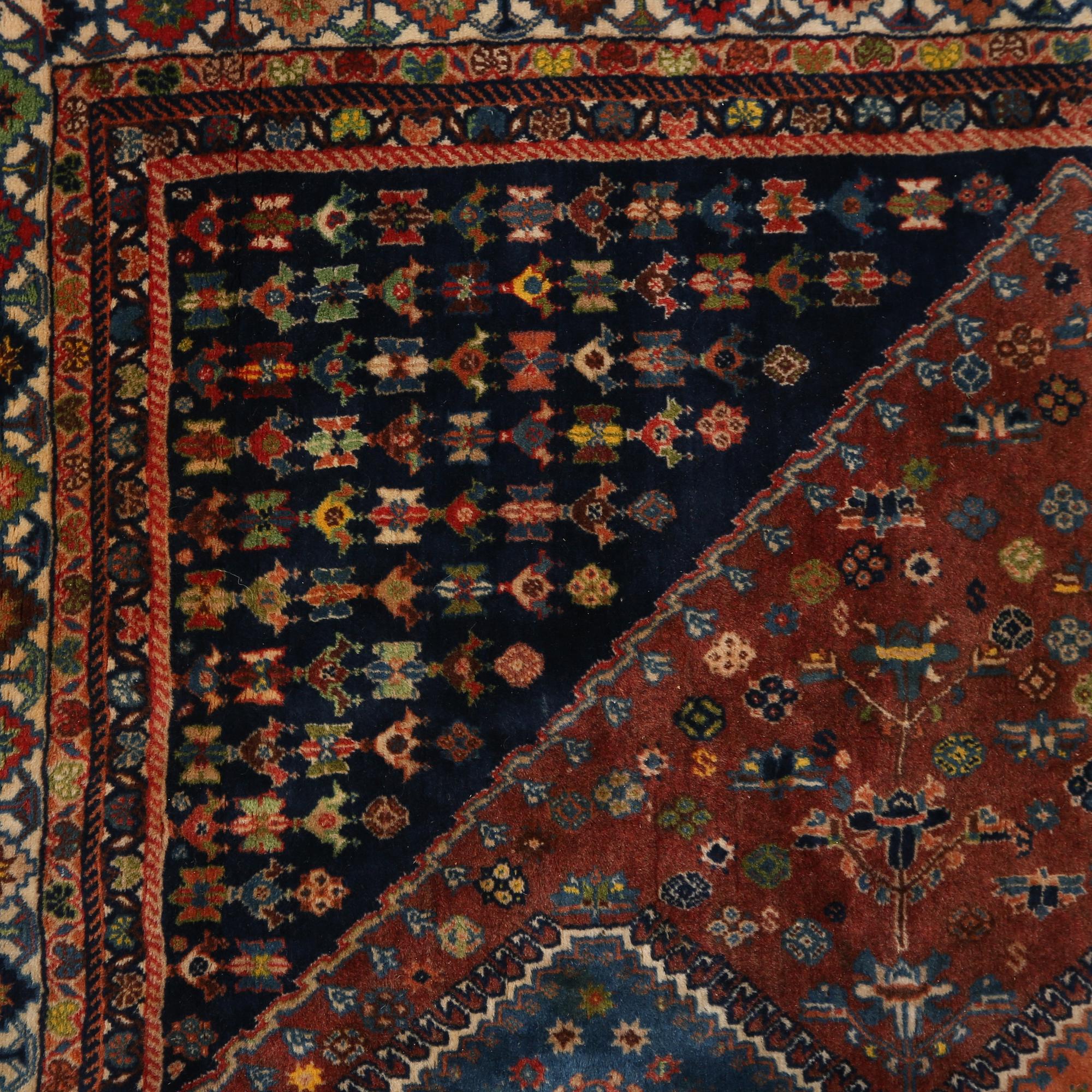 MATTA, old, Iran, ca 292 x 204 cm.