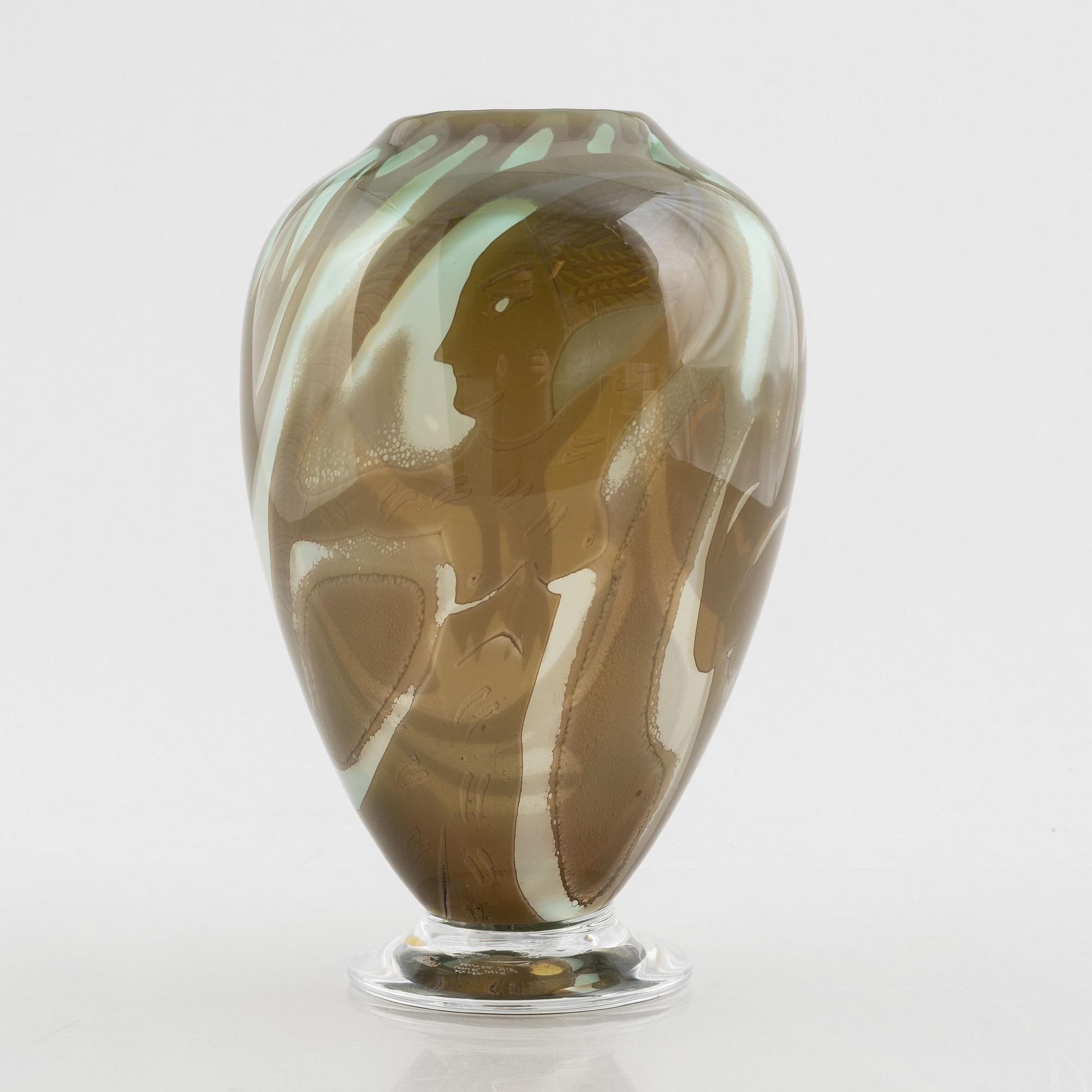 Ulrica Hydman-Vallien, a unique 'graal' glass vase, Kosta Boda.
