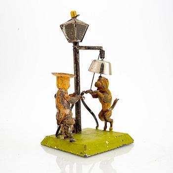 An early 1900s tin toy probably Germany.